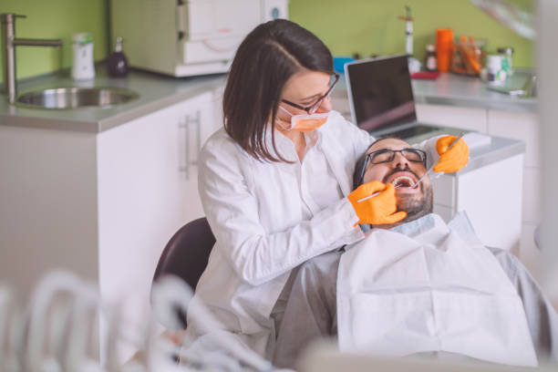 Best Weekend Emergency Dentist in Ball Pond, CT